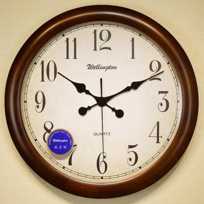 China China Factory Wholesale Antique Style Round Antique Classic Wall Clocks Shaped Natural Wood Wall Clock Style Retros for sale