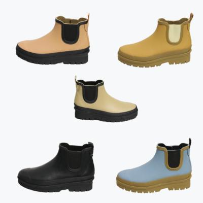 China Fashion Trend Hot Sale Customized Non Slip Waterproof Fashion Shortened Elastic Vulcanizing Gum Rubber Rain Boots For Women for sale