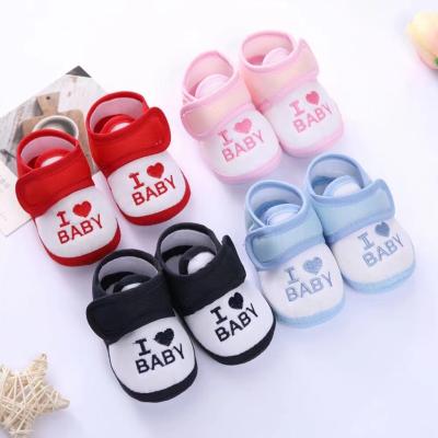 China Flat Cartoon Cotton Spring Waist Indoor Baby Shoes Shave Around Blue Baby Toddler Breathable Quilting Shoes for sale