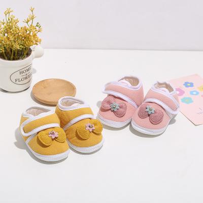 China New Flat Spring Baby Toddler Shoes Girl Baby Bow Cloth Soft Bottom Non-slip Baby Shoes for sale