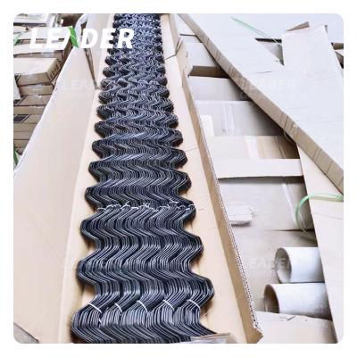 China Greenhouse Accessories Multi-span Poly 2.3mm Zigzag Wire Channel Lock Spring Wire Greenhouse Bustle Wire for sale