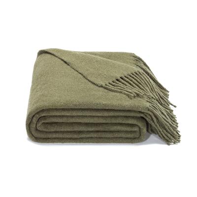 China OEM/ODM new perrserker plush large dinner blanket yarn anti-static wholesale designer blankets on sale for sale