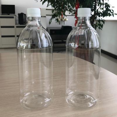 China Edible Plastic PET Screw Cap Bottle Vinegar Products 32oz Edibles , Foodstuffs Pump Sprayer Or Screw Lid In Clear Color for sale