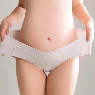 China Fashionable Women's Maternity Panties Breathable Hospital Disposable V Shaped Waist Low Waist Panties for sale