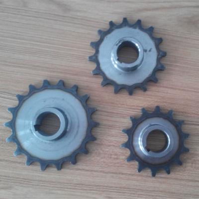 China Passenger Supply Three Wheeler Chain Sprocket Gear With Good Quality for sale