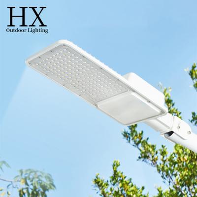 China New 2021 ROAD Miniature 3000 Lumens Aluminum Frame 220v AC 30W Wall Mounted With Street Light Arm Street Flood Light Supplier for sale