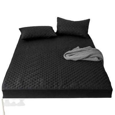 China Wholesale Classic Luxury Comfortable Cotton Hotel Family Bedspread Set Simple Branded Black for sale