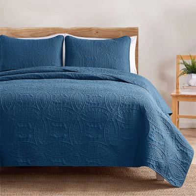 China Simple luxury waterproof skin-friendly and comfortable high quality home bedspread set for sale