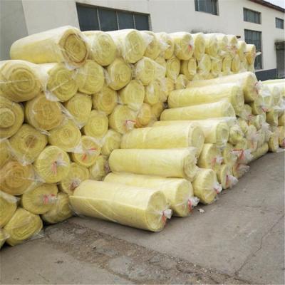 China Hotel Heat Retention 25mm Thick Glass Mat Insulation Wool For Steel Structure Building for sale