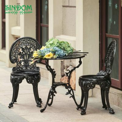 China Victorian Outdoor Home Table And Chair Aluminum Outdoor Occasional Furniture for sale