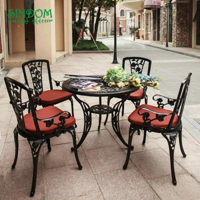 China 2019 EUROPEAN high quality outdoor aluminum table and chair furniture for cafe for sale