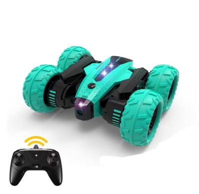 China S-015 4wd Rotación de 360 grados Mini Rc Stunt Car 2.4ghz Control remoto Rc Car Electric Toy Rc Spray Roll Drift Car para niños Regalos en venta