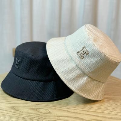 China Custom Hot Sale Women Sunshade Letter Graphic Printed Luxury Spring Fisherman Hats Cotton Letter Bucket Hat for sale