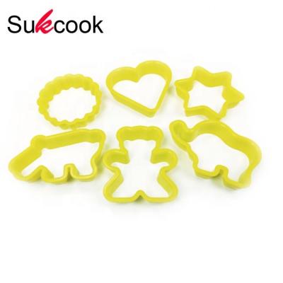 China Sustainable Kitchenware Bakeware Tool 8pcs PP Set Creative Cookie Cutter for sale