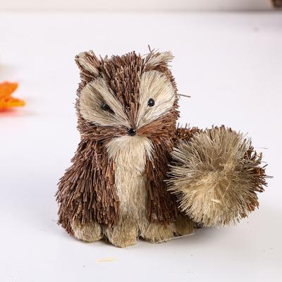 China Events Decoration Handmade Creative Straw Squirrel Indoor Decoration Animal Straw Squirrel Artificial Craft for sale