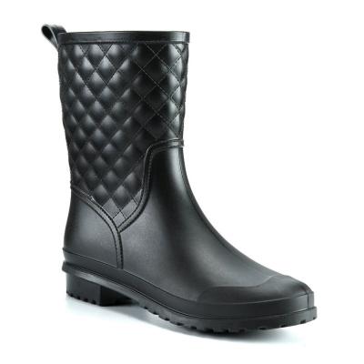 China Fashion Trend Ladies Diamond Boot Mid Calf Jelly Rain Boot Motorcycle Waterproof Boot for sale