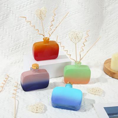 China Color Gradient Color Car Aromatherapy Bottle Flat Tubular Aromatherapy Diffuser Flat Tubular Aromatherapy Wax Rattan Essential Oil Can Be Used As Air Refresh for sale