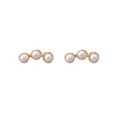 China FASHIONABLE Needle Earrings Hyacinth Minimalist Three Pearl Copper 925 Sliver Single Ear Stud for sale