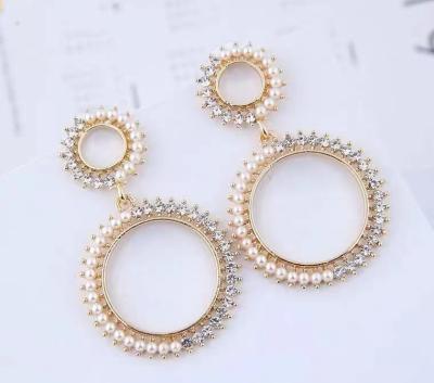 China FASHIONABLE Silver CZ Hoop Earrings Vintage Ribbon Hyacinth 925 Geometric Drop Earrings for sale