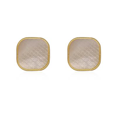 China FASHIONABLE Stud Shell Texture Earrings Hyacinth Exquisite Women's Natural Stud Small Square Earrings for sale