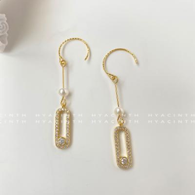 China Hyacinth Original Design FASHIONABLE Zircon Exquisite personalized drop of paperclip style decoration earrings for sale