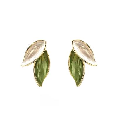 China FASHIONABLE Hyacinth Exquisite Hypoallergenic No Pierced Oil Drip Green Leaf Ear Clip for sale