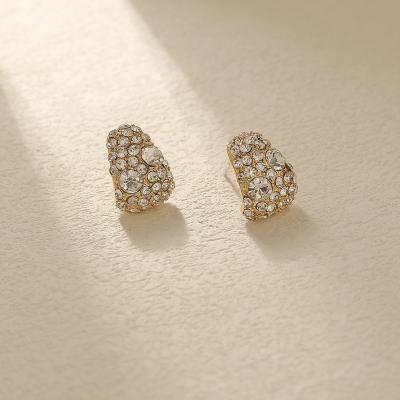 China Hyacinth Light Luxury Exquisite Diamond Stud Earrings CIA Fashion Temperament Fashion Temperament Earrings for sale