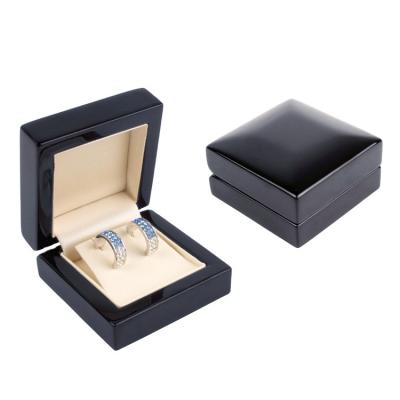 China Wholesale Handmade High Quality Black Polished Wooden Stud Earring Box for sale