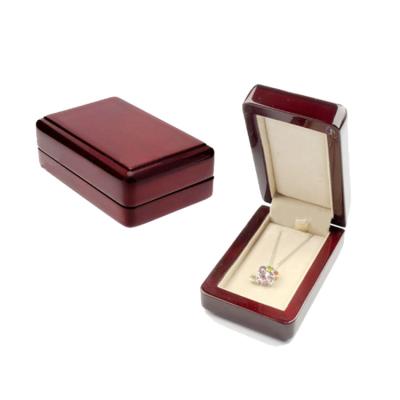 China Wooden High Glossy Luxury Custom Jewelry Box Handmade Customized Pendant Case for sale