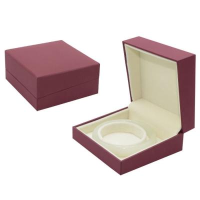 China Plastic Jewelry Gift Box Bracelet Display Set Custom Plastic Box for sale