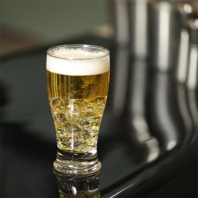 China Wholesale Viable Stylish Shaped Clear Beer Drinking Glass Mug Cup Soda Beer Glasses 570ml for sale