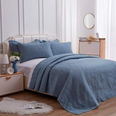 China Domestic Cheap Price Gray Chain Pattern Soft Lightweight Microfiber Branded Bedding Comforter for sale