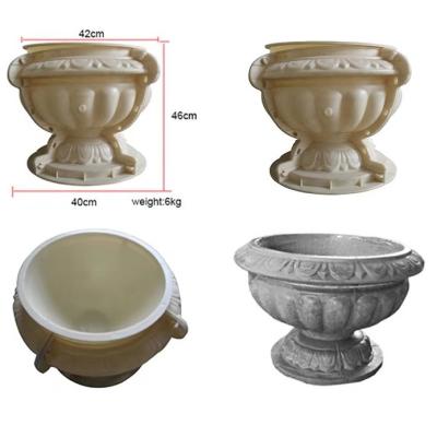 China Modern Concrete Plastic Planter Flower Pot Mold For Garden for sale