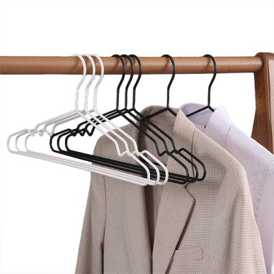 China Modern Wholesale Black White Strong Non-slip Stainless Steel Laundry Rack Wire Metal Coat Hangers for sale