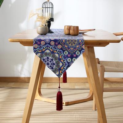 China Japanese Style Durable Embroidered Decorative Table Runner With Tassel High Quality Cotton Dining Table Runner for sale