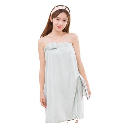 China Viable Wholesale Coral Fleece Wearable Women Bath Skirt Robe 70*140 Bath Towel Set for sale