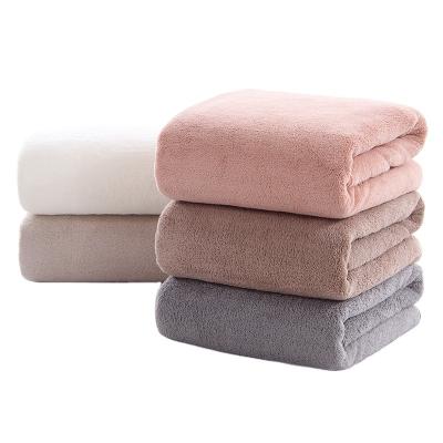 China Viable Wholesale 70*140 Coral Fleece Multi-Color Microfiber Bath Towel for sale