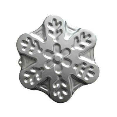 China Sustainable Christmas Snowflake Aluminum Cake Bake Ware Metal Christmas Cake Baking Mold for sale