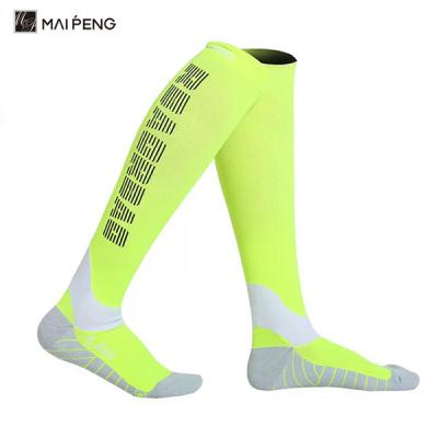 China Spezielle Kompressions-Sportsocken Lauf-Radfahren Krankenschwester Fitness Kompressionssocken zu verkaufen