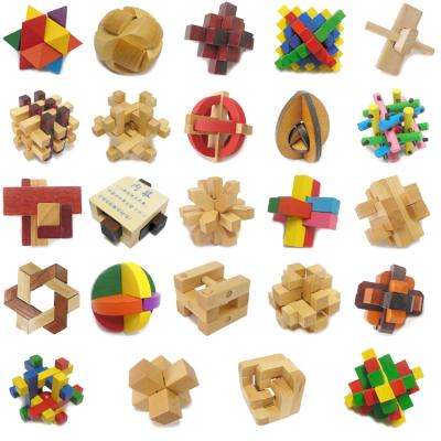 China Mini children's and adults' metal and wooden puzzles deal with intelligence and logic and hand open 3D games wire chain case Amazon hot for sale