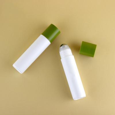 China 30ml Deodorant Roll On Bottle Plastic/Stainless Roller Ball Matt Grass Green Cap SGS for sale