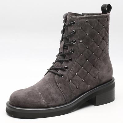 China Customized Lightweight Logo Suede Leather Women Casual Lace Up Comfortable Boot for sale