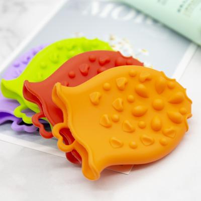 China EXFOLIATING 2021 New Colorful Massage Body Soft Silicone Fish Shape Bath Brush for sale