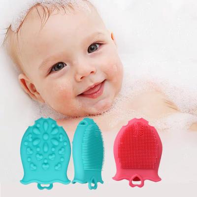 China Cute Cartoon Whale Design Small Silicone Bath Massage Brush Scalp Massager Brush Baby Shampoo DEEP CLEANSING Hair Brush for sale