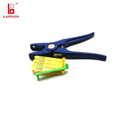 China Sheep Two Piece Ear Tag Veterinary Equipment Single Sheep Ear Tag Plier For Pig Goat Sheep Farm for sale