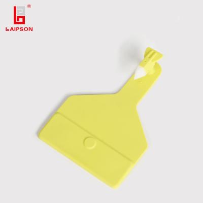 China 113*75mm RFID UHF Anti Metal Electronic Cattle Ear Tags Long Reading Distance for sale