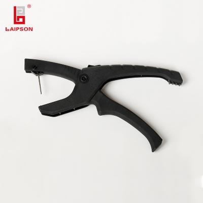 China Black Nylon Self Piercing Ear Tag Pliers For Fixing Cattle Ovine Sow Ear Tags for sale