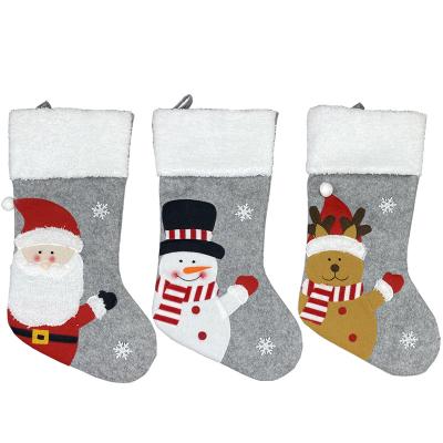 China 2021 New Hot Sale Christmas Decorations Santa Gift Breathable Border Stockings for sale