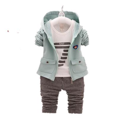 China New spring and autumn baby cotton fashion casual clothes sets 3 pieces 7 character clothes for boys and girls for sale