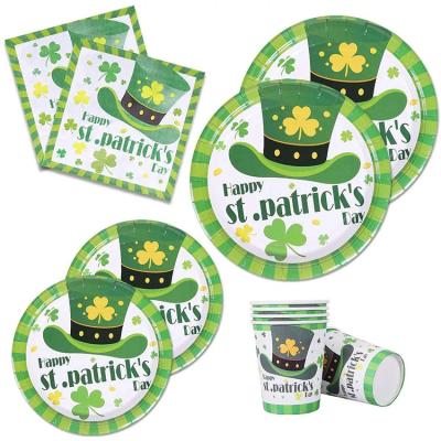 China Simple St Patrick's Day Green Shamrock Irish Party Decoration Paper Disposable Tableware Set for sale